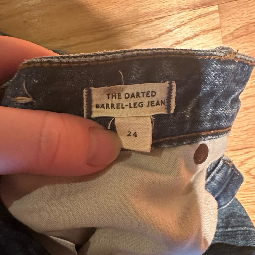 Madewell the darted barrel leg Jean - Picture 5 of 5